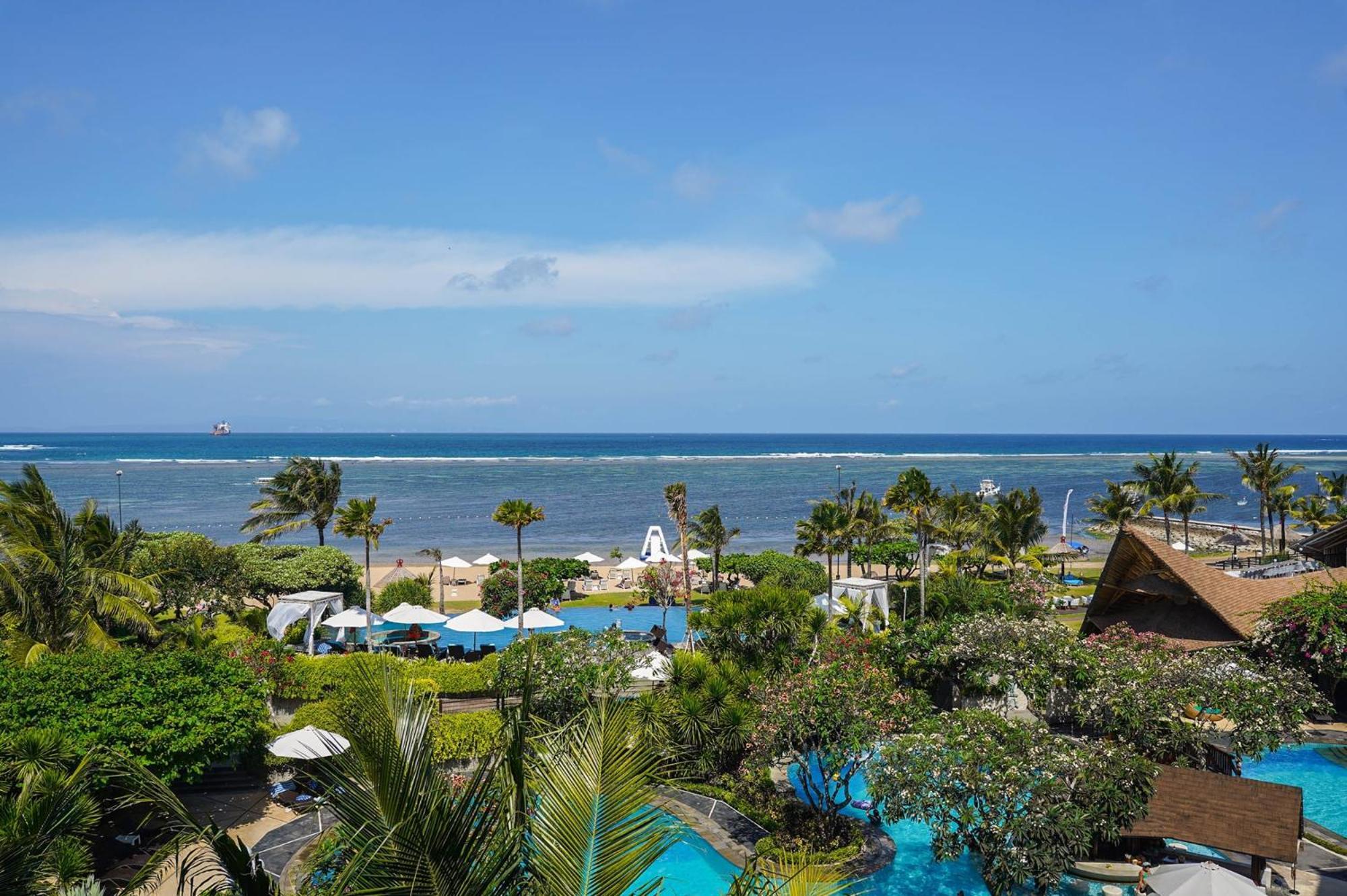 Grand Mirage Resort & Thalasso Bali Nusa Dua  Dış mekan fotoğraf View of the beach at the InterContinental Resort Bali